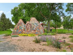 127 E Saint Clair Avenue, Longmont CO 80504