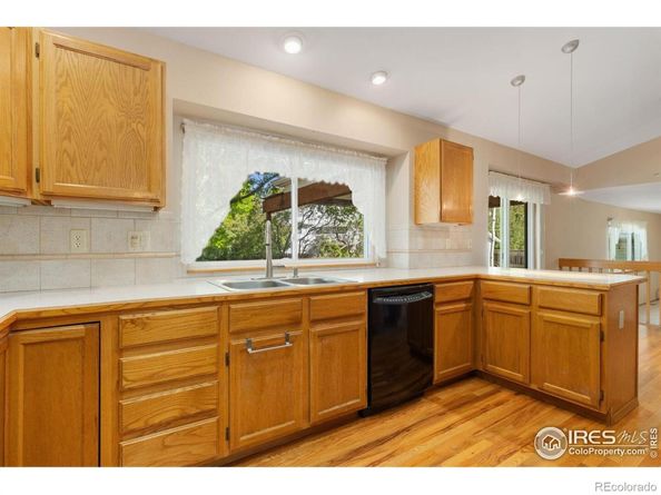 2421 Maplewood Circle W, Longmont CO 80503