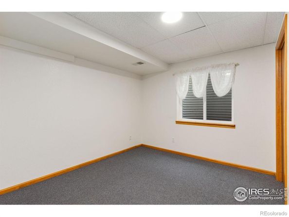 2421 Maplewood Circle W, Longmont CO 80503