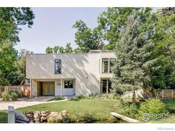 580 Pleasant Street