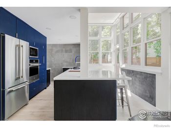 580 Pleasant Street