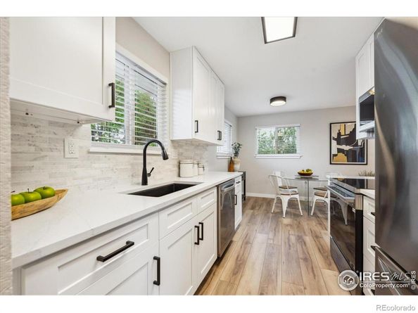 518 Sunset Drive, Louisville CO 80027