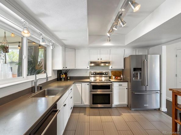 11165 W 58th Avenue, Arvada CO 80002