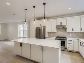 10904 E Hinsdale Circle, Englewood CO 80112