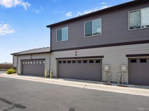 19570 E Sunset Circle, Aurora CO 80015