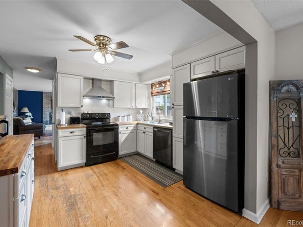 1068 S Norfolk Street, Aurora CO 80017