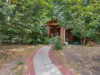 2828 Xavier Street