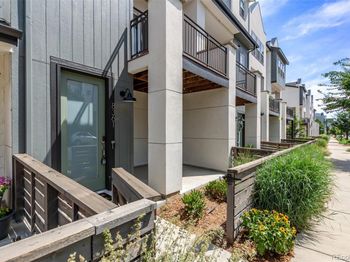 8361 Parkland Street