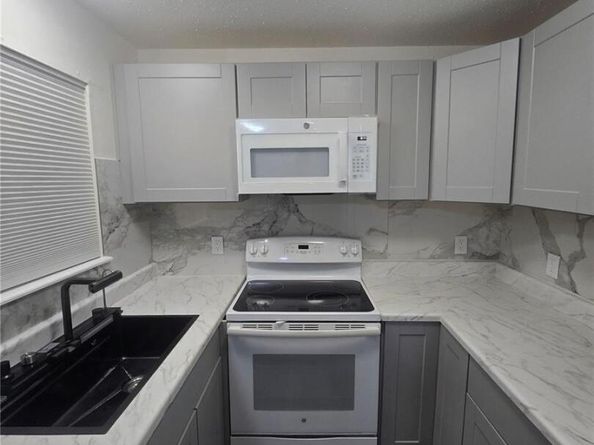 922 S Dearborn Way 2, Aurora CO 80012