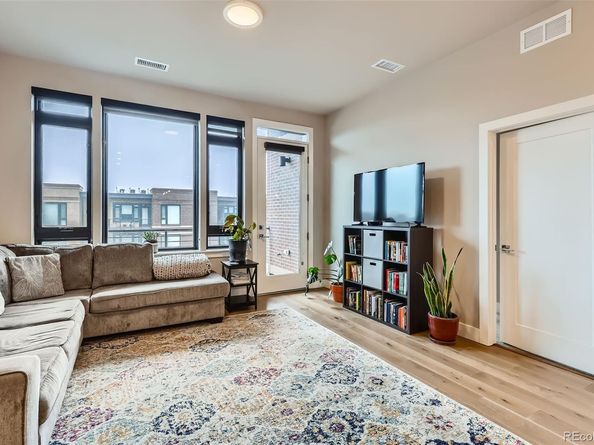 6618 E Lowry Boulevard 307, Denver CO 80230
