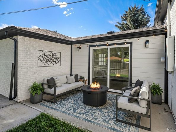 3290 S Franklin Street, Englewood CO 80113