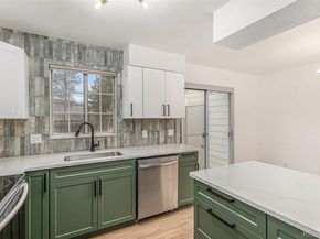 1649 S Ivory Circle E, Aurora CO 80017