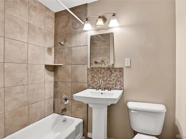 489 Toledo Street, Aurora CO 80011