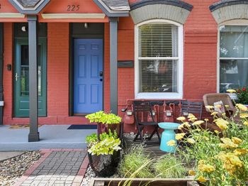 225 Inca Street