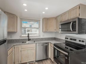 961 S Pitkin Court, Aurora CO 80017