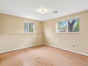 926 S Robb Way, Lakewood CO 80226