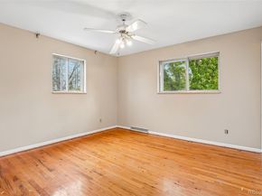926 S Robb Way, Lakewood CO 80226