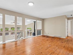 926 S Robb Way, Lakewood CO 80226
