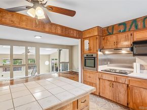 926 S Robb Way, Lakewood CO 80226