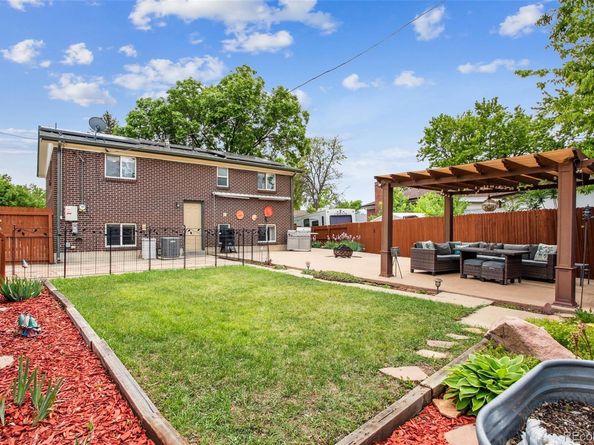11855 Humboldt Drive, Northglenn CO 80233