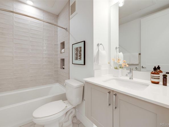 2876 W 53rd Avenue 301, Denver CO 80221
