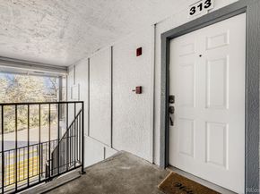 13085 W Cedar Drive 313, Lakewood CO 80228