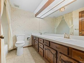 8024 S Oneida Court, Centennial CO 80112