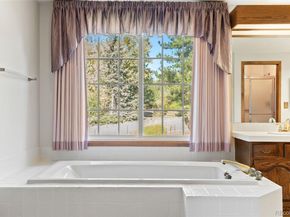 8024 S Oneida Court, Centennial CO 80112