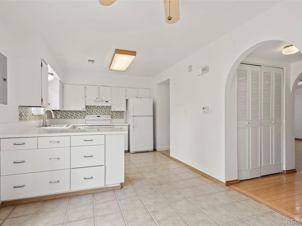 Undisclosed Address #4689121, Littleton CO 80123