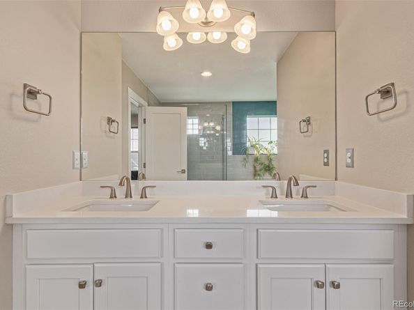 9835 W Hinsdale Place, Littleton CO 80128