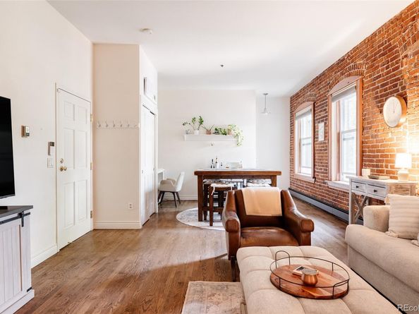 3249 W Fairview Place 111, Denver CO 80211