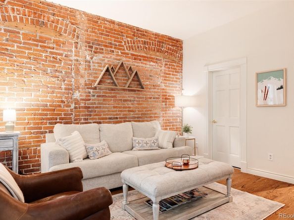 3249 W Fairview Place 111, Denver CO 80211