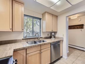 2437 S Victor Street A, Aurora CO 80014