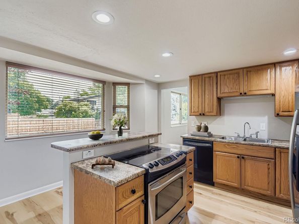 5469 W Hinsdale Avenue, Littleton CO 80128