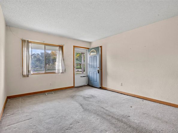 3061 S Dahlia Street, Denver CO 80222