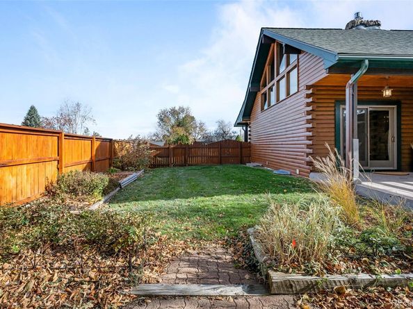 2005 Applewood Drive, Lakewood CO 80215