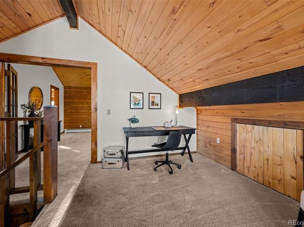 2005 Applewood Drive, Lakewood CO 80215