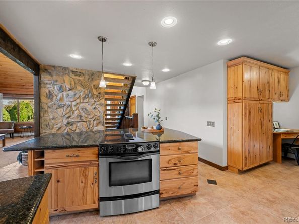 2005 Applewood Drive, Lakewood CO 80215