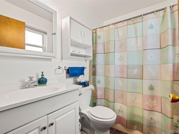 1125 Memphis Street, Aurora CO 80011