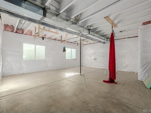 23652 E 40th Avenue, Aurora CO 80019