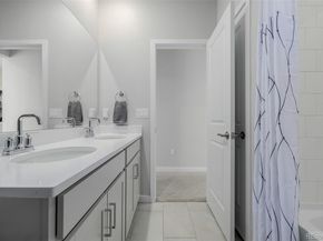 23652 E 40th Avenue, Aurora CO 80019