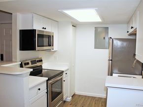 922 S Walden Street 101, Aurora CO 80017