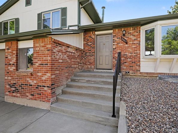 2065 S Rifle Street, Aurora CO 80013