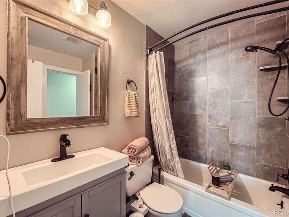 14344 E Hawaii Circle B, Aurora CO 80012