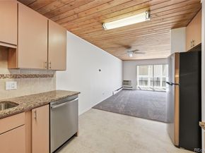 655 S Clinton Street 4B, Denver CO 80247