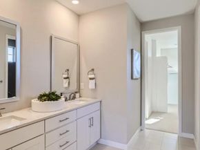 24704 E Kettle Court, Aurora CO 80016