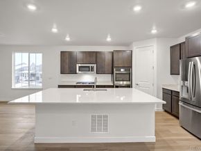 24704 E Kettle Court, Aurora CO 80016