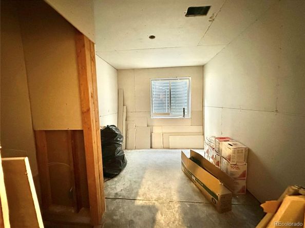 20962 E 40th Place, Denver CO 80249