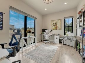 Undisclosed Address #2846047, Aurora CO 80016
