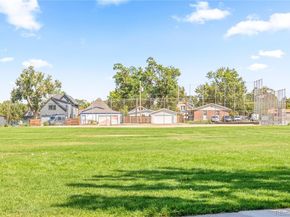 3520 N Fillmore, Denver CO 80205